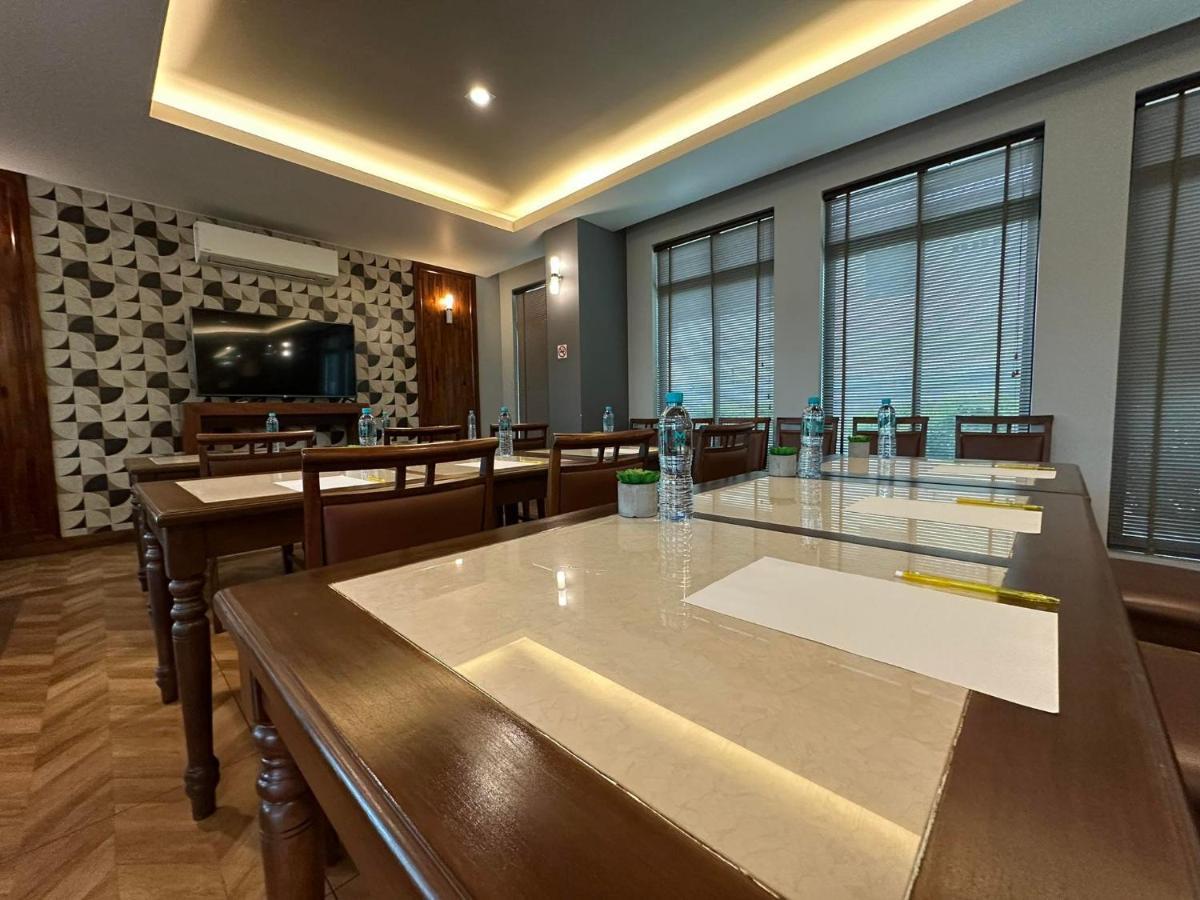 Mangrove Prestige Hotel Na Chom Thian Buitenkant foto