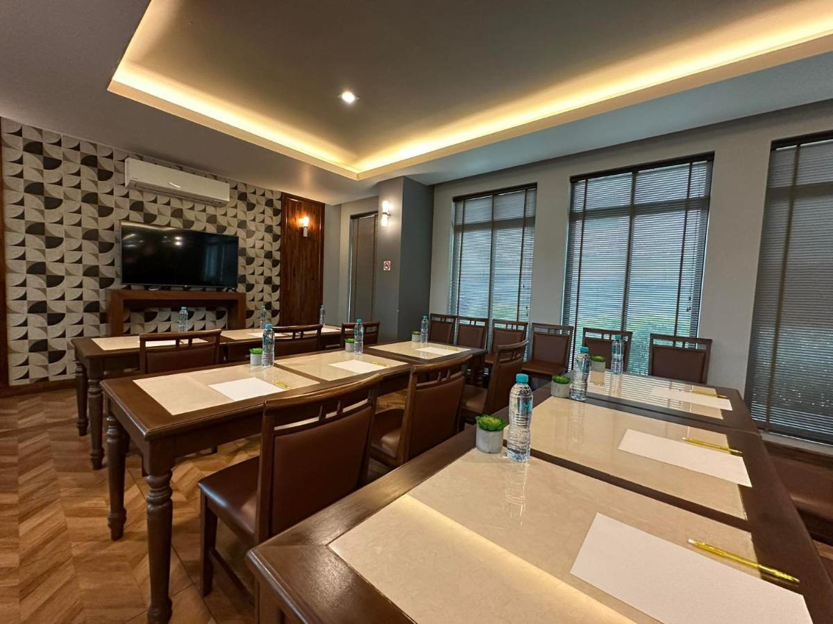 Mangrove Prestige Hotel Na Chom Thian Buitenkant foto