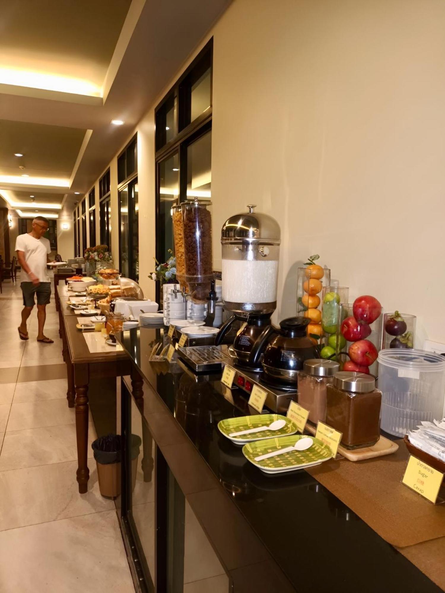 Mangrove Prestige Hotel Na Chom Thian Buitenkant foto