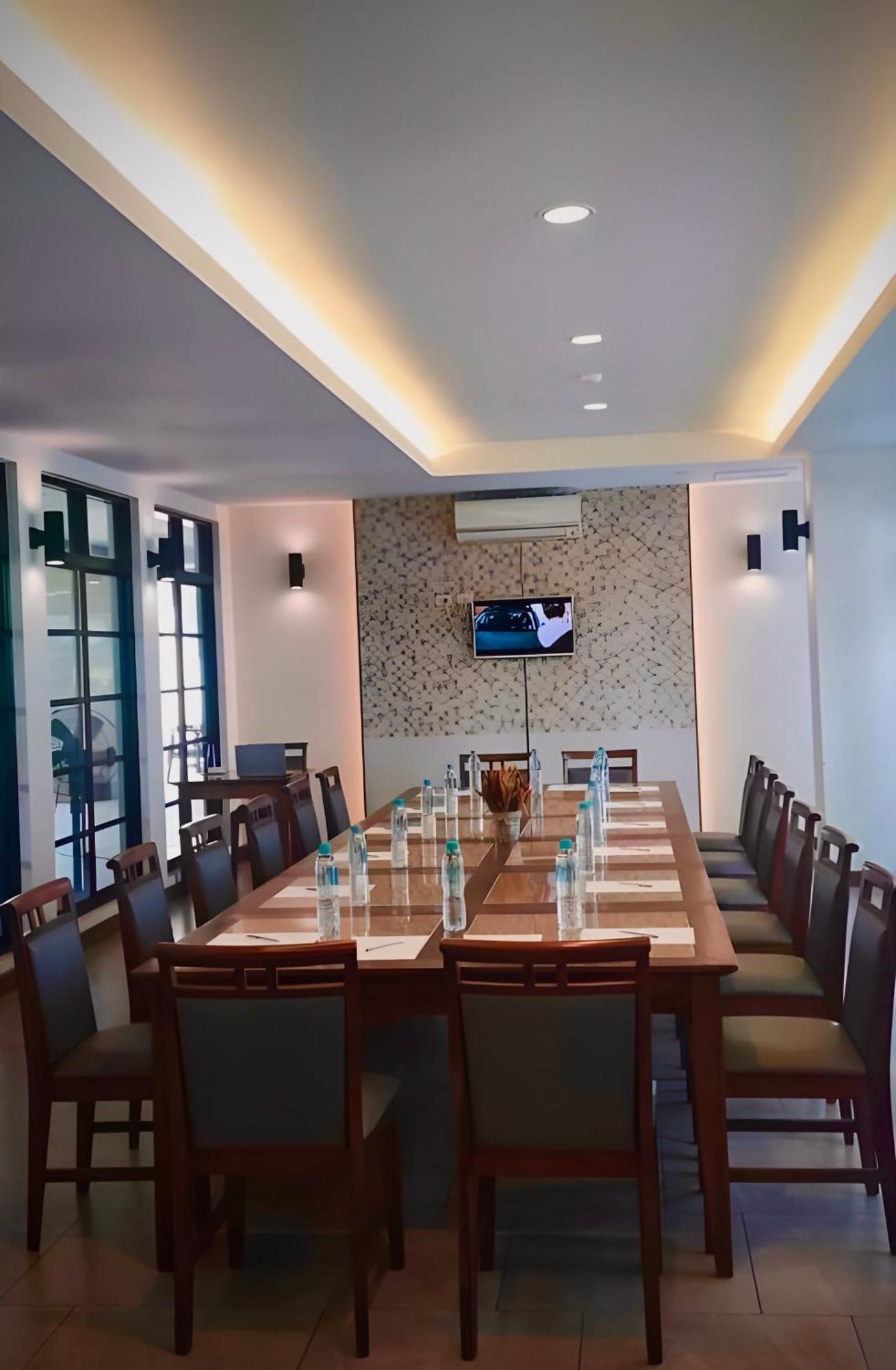 Mangrove Prestige Hotel Na Chom Thian Buitenkant foto
