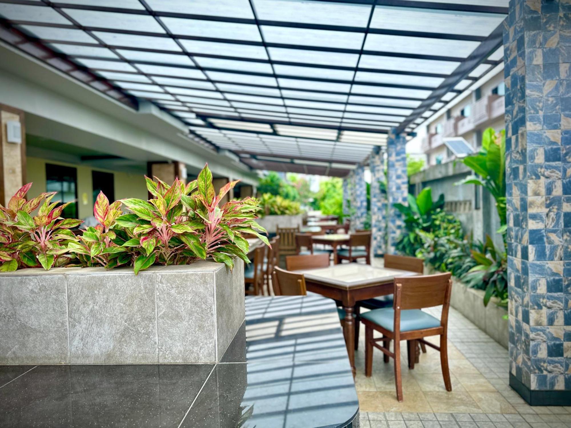 Mangrove Prestige Hotel Na Chom Thian Buitenkant foto