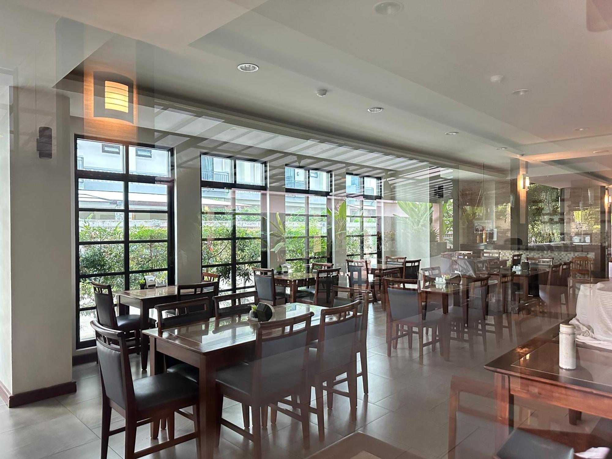 Mangrove Prestige Hotel Na Chom Thian Buitenkant foto