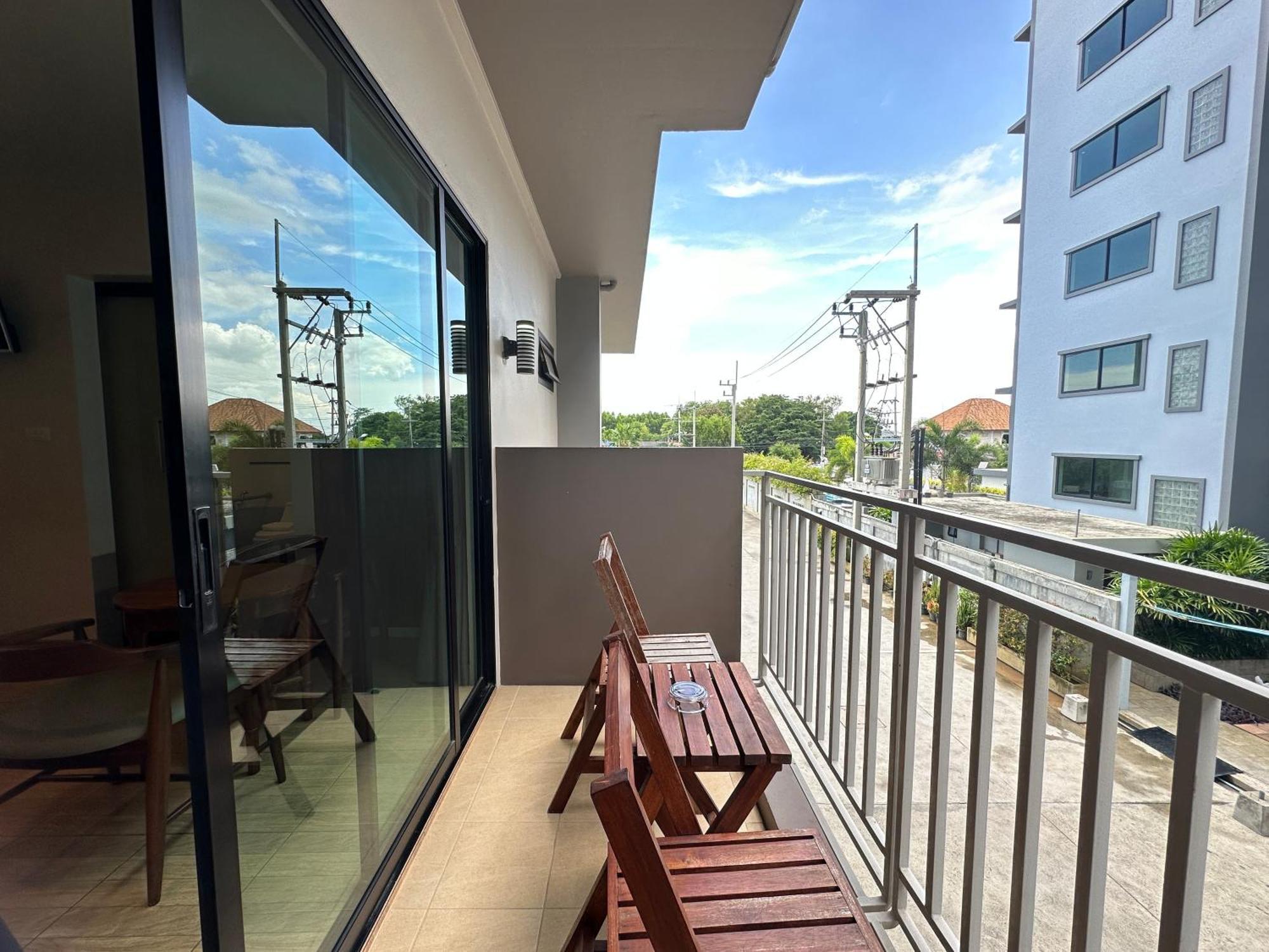 Mangrove Prestige Hotel Na Chom Thian Buitenkant foto
