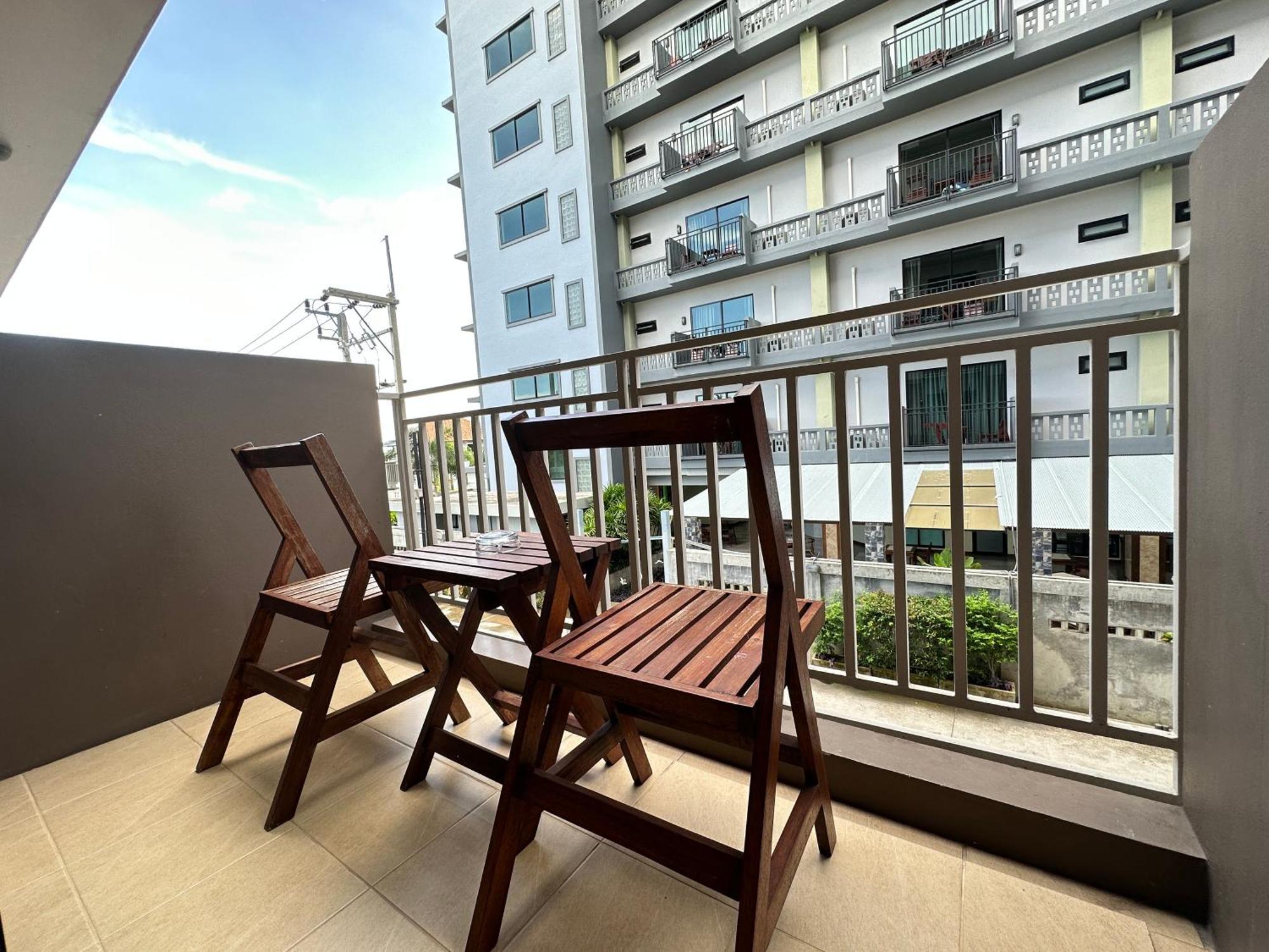 Mangrove Prestige Hotel Na Chom Thian Buitenkant foto