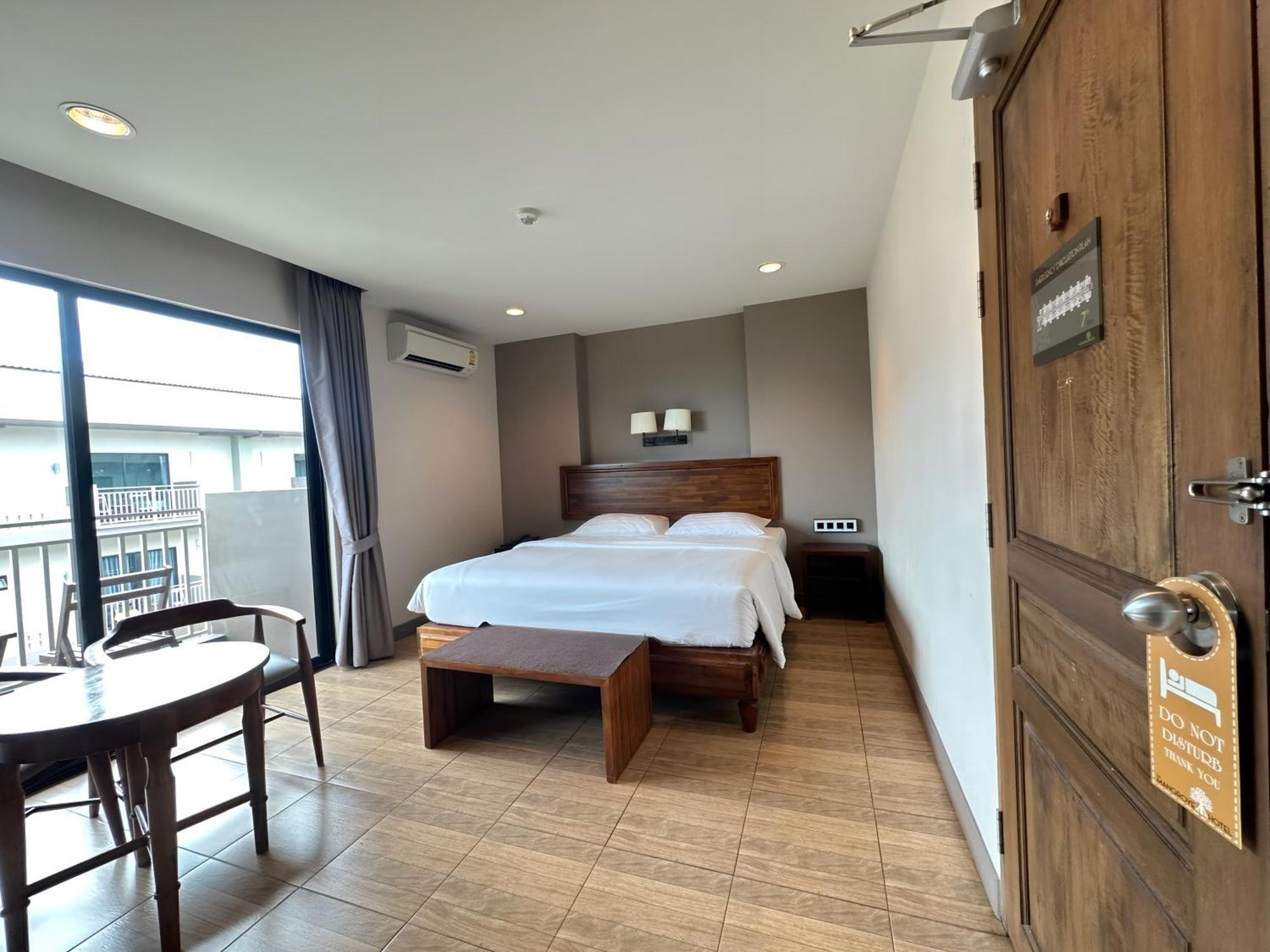 Mangrove Prestige Hotel Na Chom Thian Buitenkant foto
