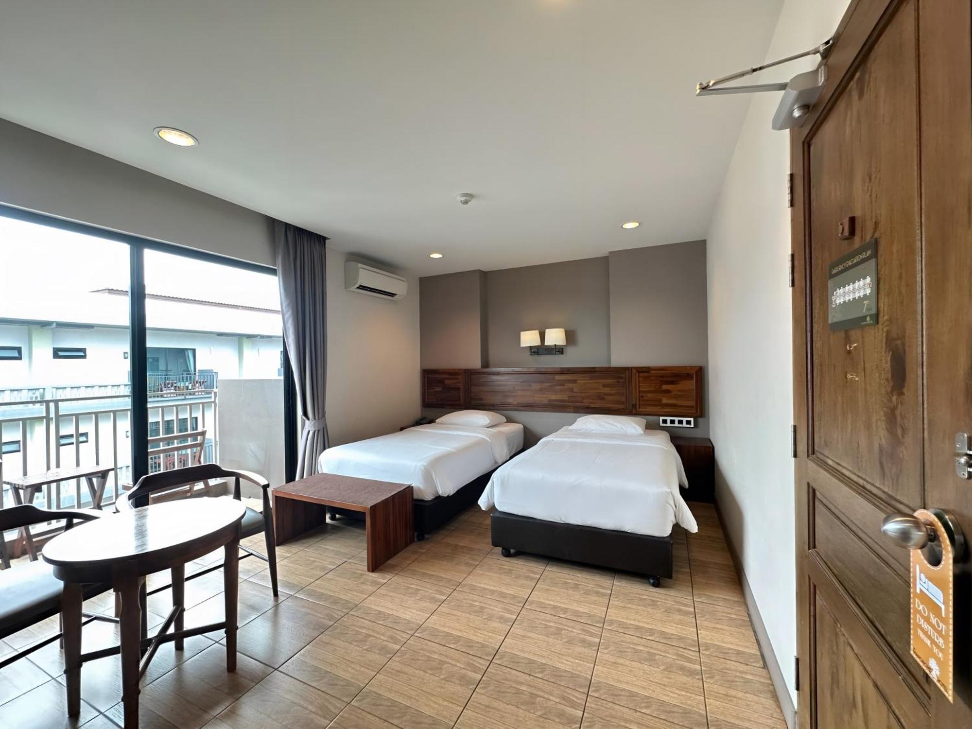 Mangrove Prestige Hotel Na Chom Thian Buitenkant foto