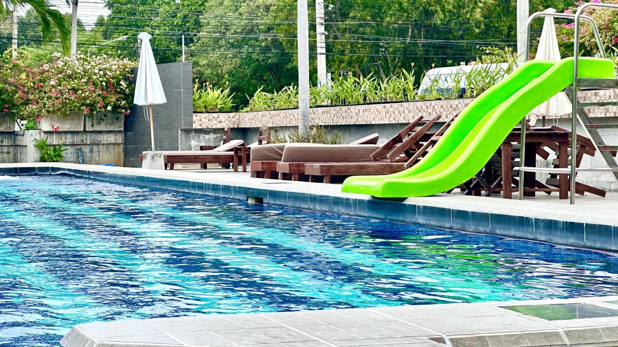 Mangrove Prestige Hotel Na Chom Thian Buitenkant foto
